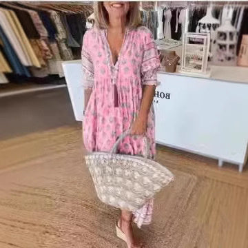 Robe Tendance à Col en V – Style Bohème et Coupe Flatteuse